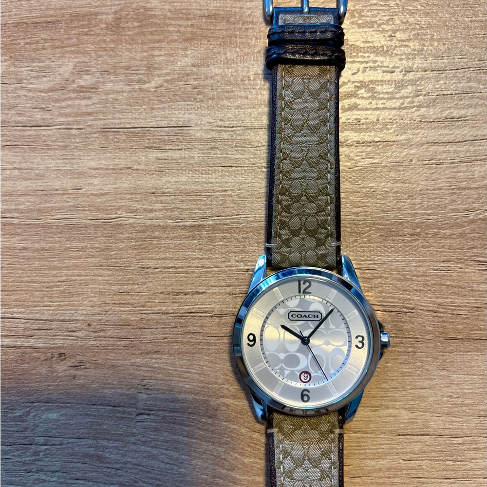 Coach Signature C Tan/Brown Leather and Silver Watch - Picture 4 of 8